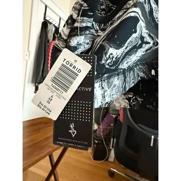 NWT Torrid Active Wicking Mesh Sports Bra - Picture 2 of 4